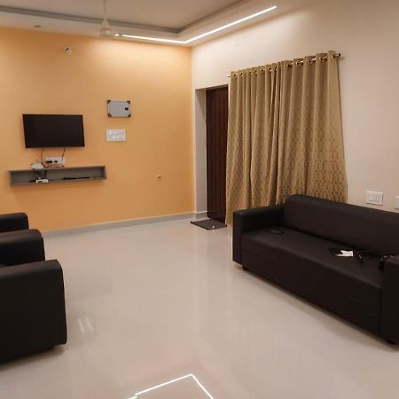 Srirangam Service Apartment Tiruchirappalli المظهر الخارجي الصورة