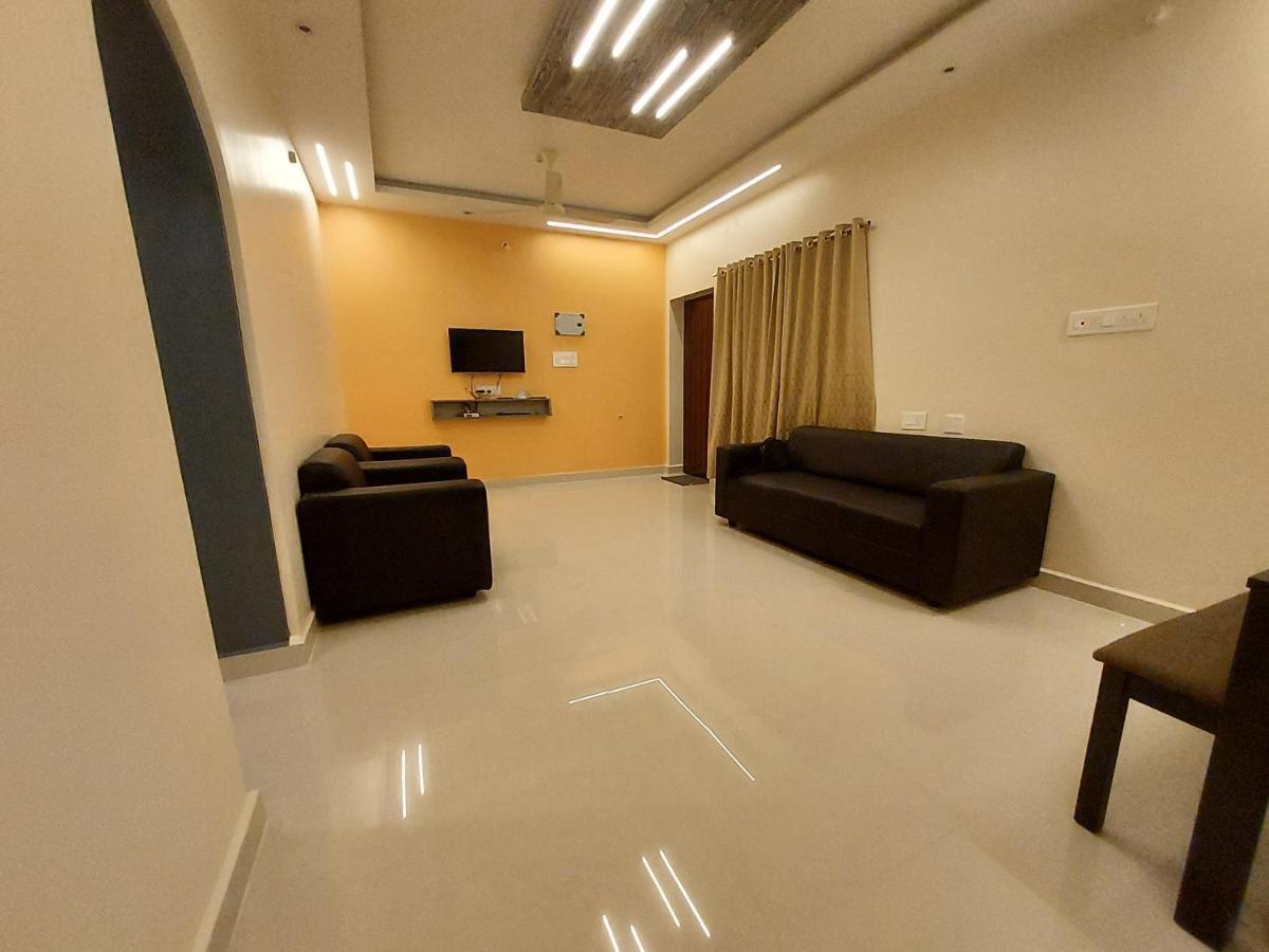 Srirangam Service Apartment Tiruchirappalli المظهر الخارجي الصورة