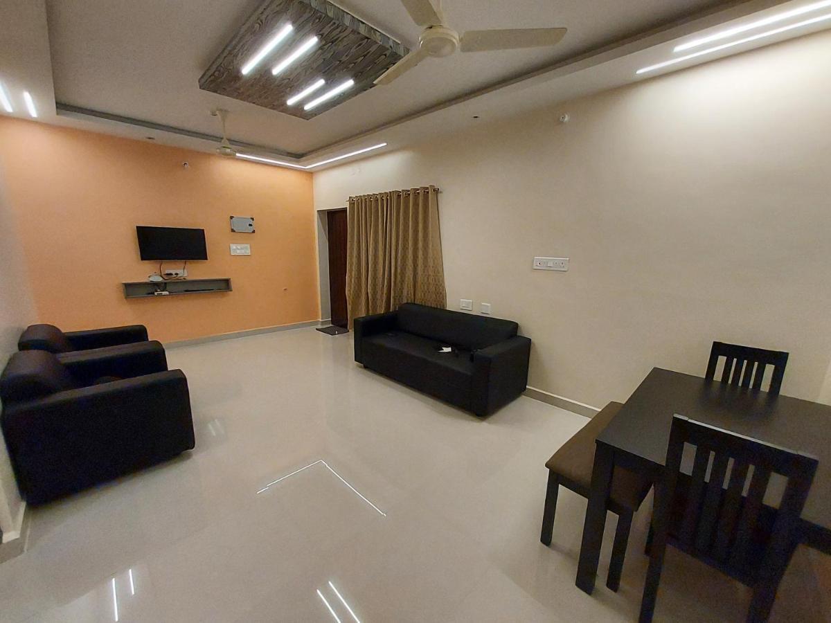 Srirangam Service Apartment Tiruchirappalli المظهر الخارجي الصورة