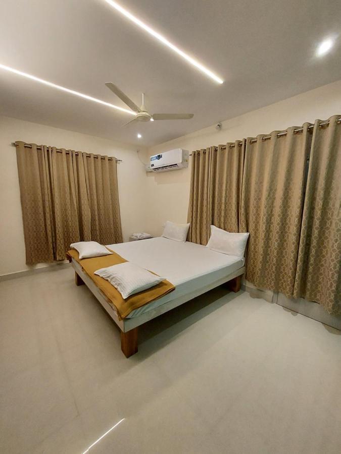 Srirangam Service Apartment Tiruchirappalli المظهر الخارجي الصورة